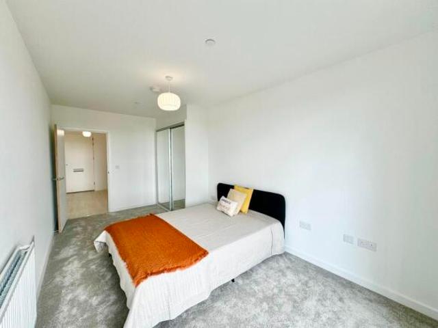 Flat for rent in Cat Hill