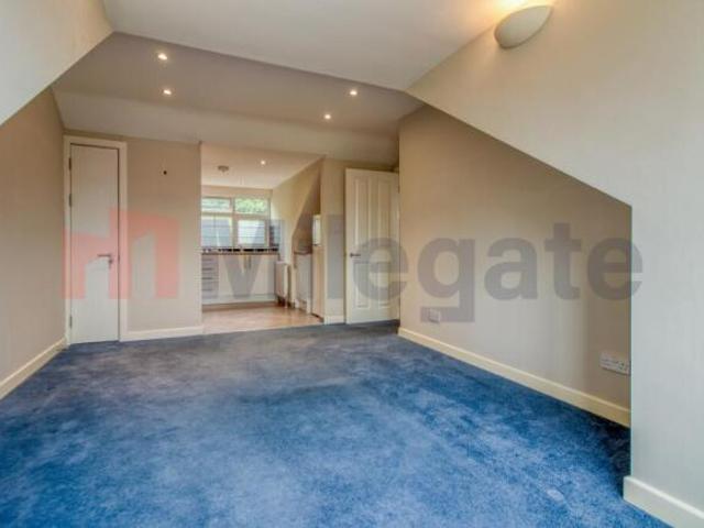 Flat for rent in Carshalton, Greater London