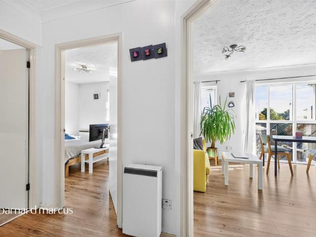 Flat for sale in Avonley Village, Greater London