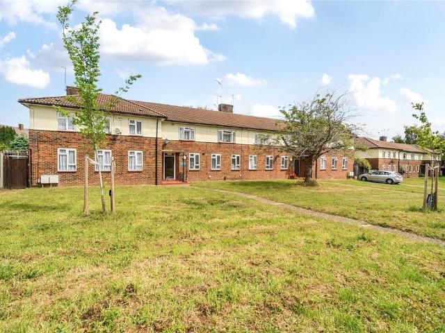 Flat for sale in St Paul's Cray, Greater London