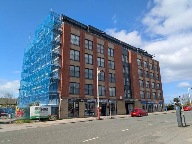 Flat for sale in Southport, Sefton