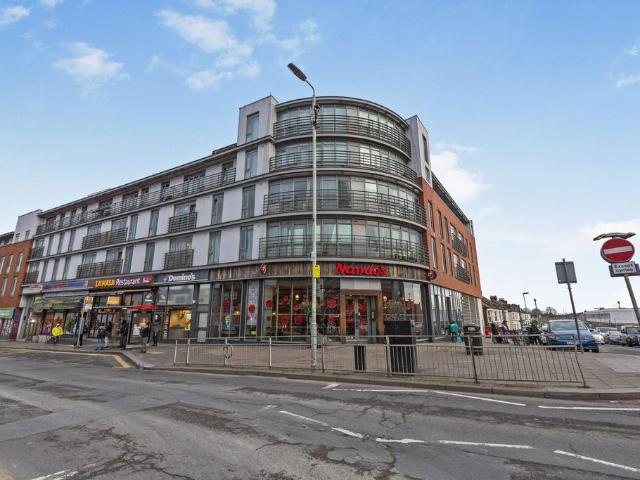 Flat for sale in Greater London