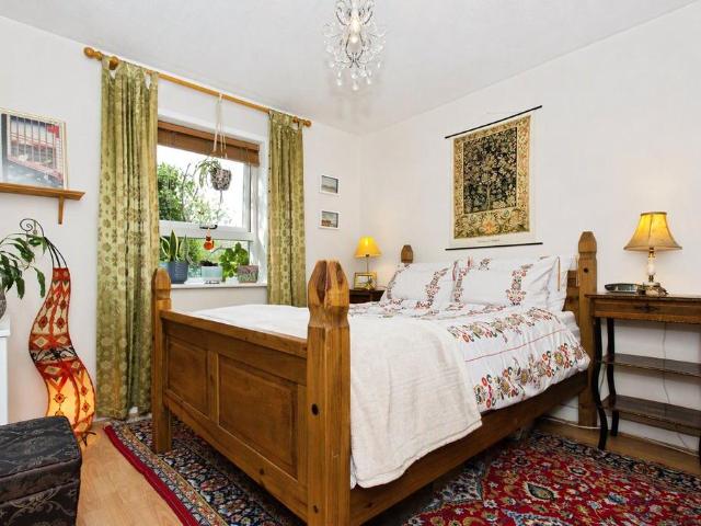Flat for sale in Chesterton, Arbury