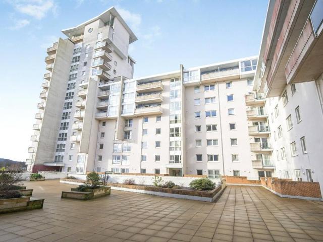 Flat for sale in City Centre, Falcon Lodge