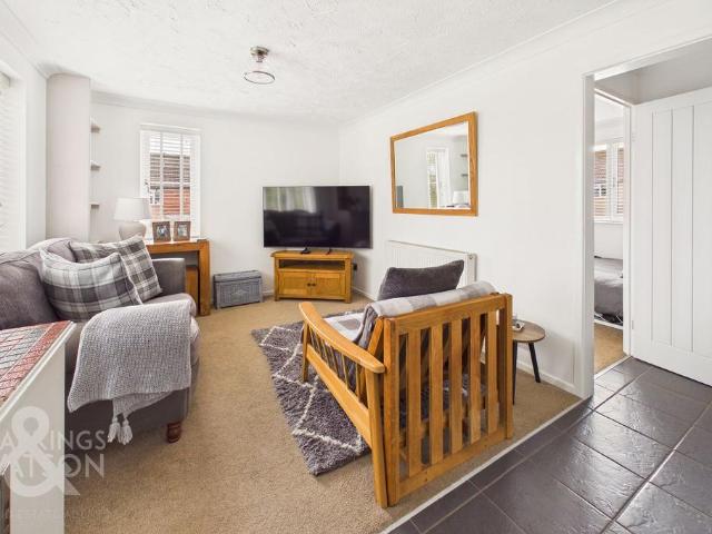 Flat for sale in Burgh St Peter, Norfolk
