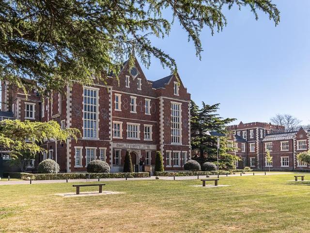 Flat for sale in Springfield Village, Greater London