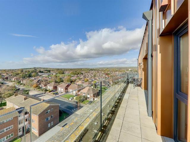 Flat for sale in West Worthing, Worthing
