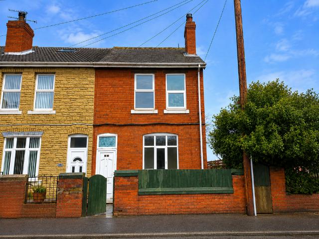 Flat for sale in Conisbrough, South Yorkshire