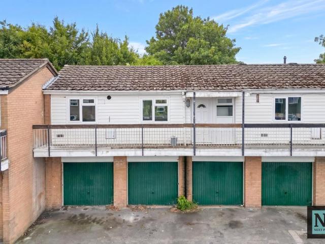 Flat for sale in Belgrave, Kettlebrook