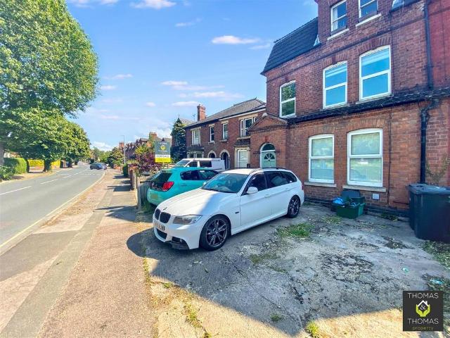 Flat for sale in Gloucester, Gloucestershire