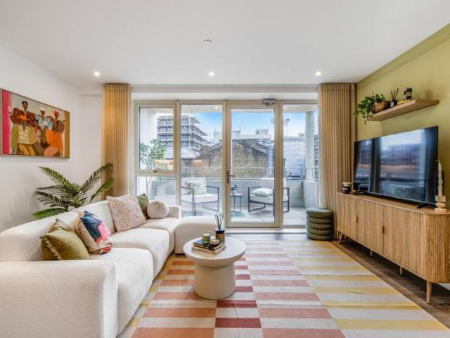 Flat for sale in Fish Island, Bow