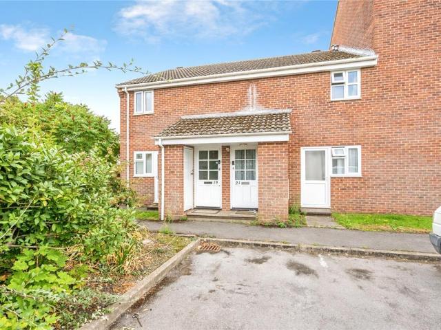 Flat for sale in Chichester