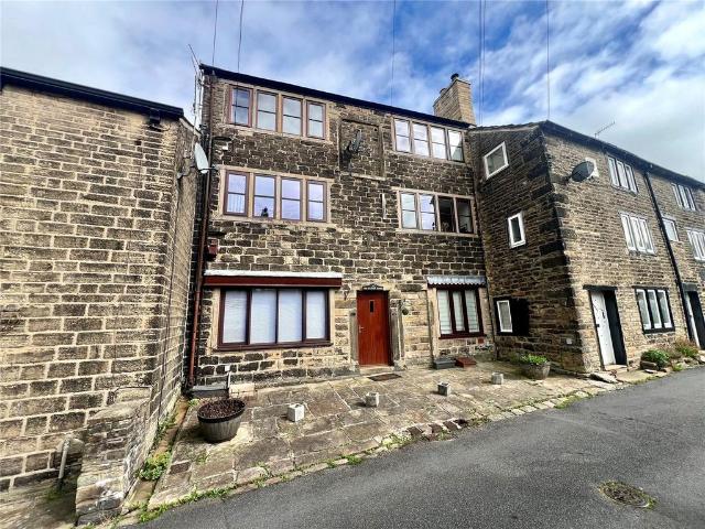 Flat for sale in Little Hayfield, High Peak
