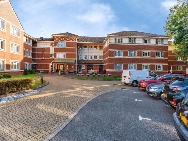 Flat for sale in Mansbridge, Southampton