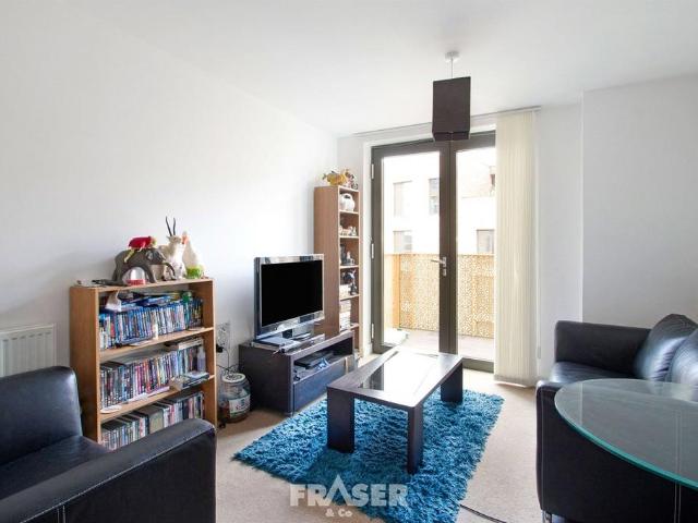 Flat for sale in Bromley-by-Bow, Poplar Grove