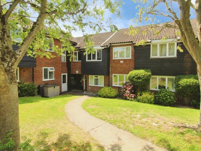 Flat for sale in Colliers End, Hertfordshire