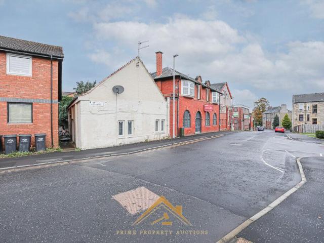 Flat for sale in Charleston, Glenburn