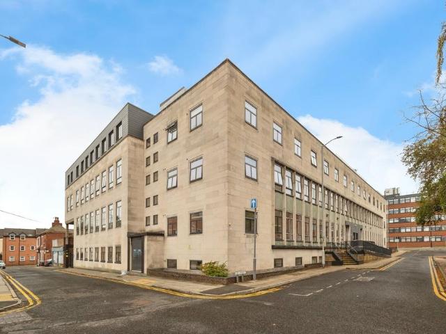 Flat for sale in Greater Manchester
