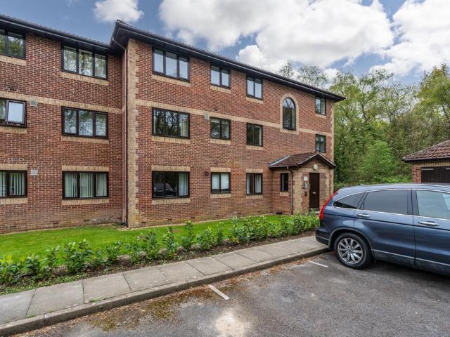 Flat for sale in Hightown, Isle Of Man