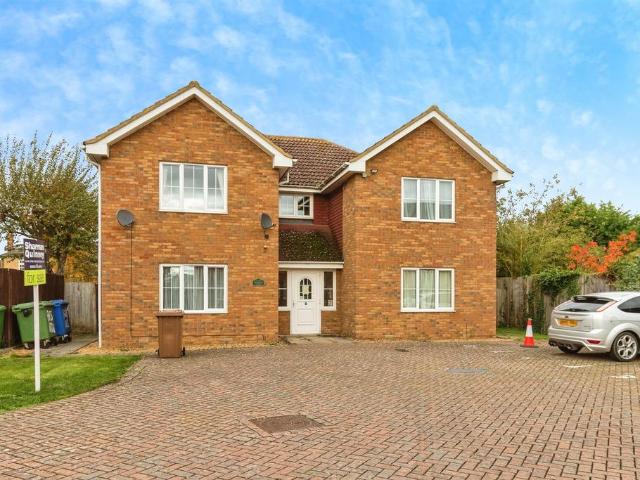 Flat for sale in Four Gotes, Cambridgeshire