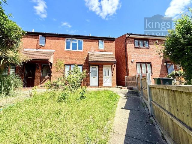 Flat for sale in Highams Park, Greater London