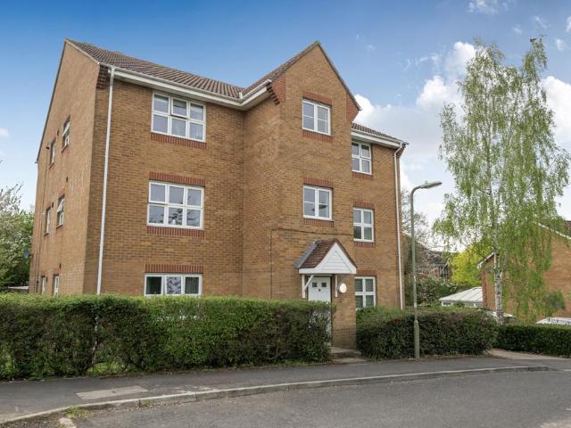 Flat for sale in Fareham, Hampshire