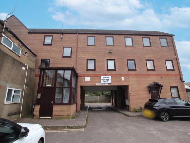 Flat for sale in Barway, Cambridgeshire