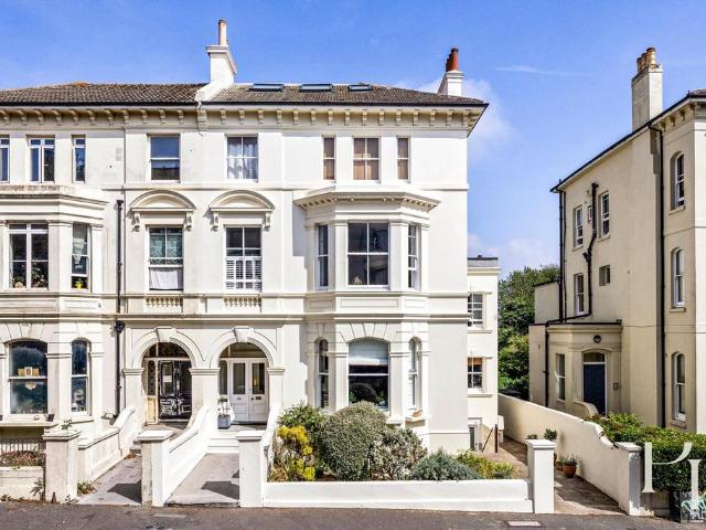 Flat for sale in Brunswick, Brighton & Hove
