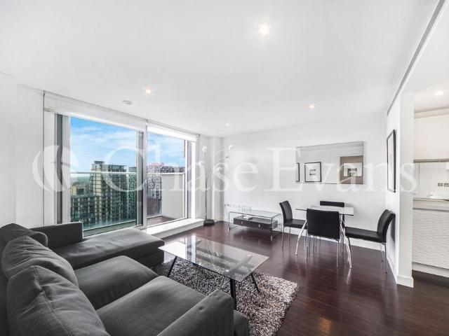 Flat for sale in London Borough of Tower Hamlets, Greater London