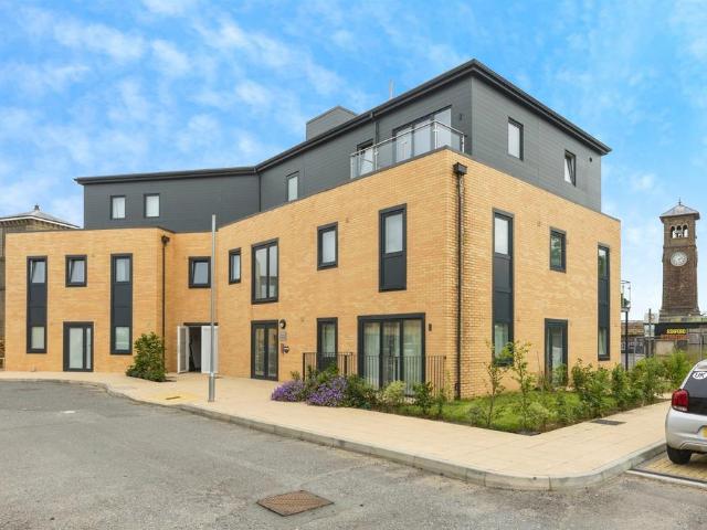 Flat for sale in Bridgefield, Kent
