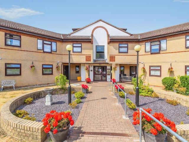Flat for sale in Old Wolverton, Milton Keynes