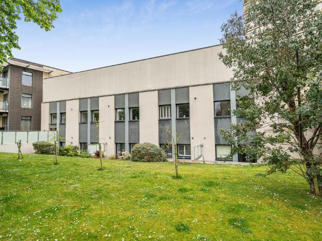 Flat for sale in Montpellier, Golden Valley
