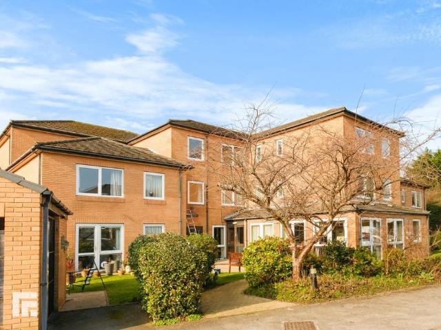 Flat for sale in Falcon Lodge, Wales