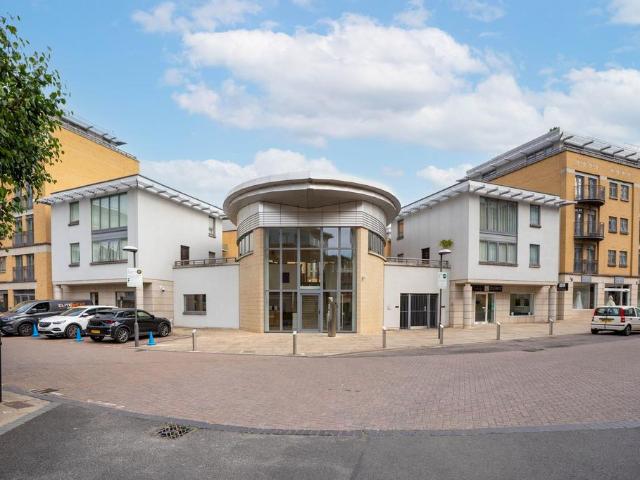 Flat for sale in Arbury, Cambridgeshire