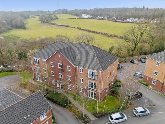Flat for sale in Llanharry, Brynsadler
