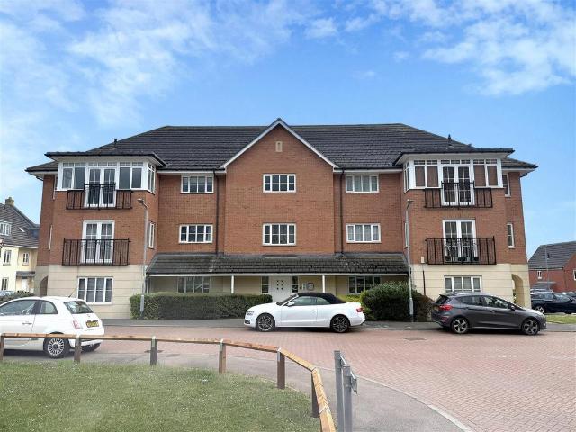 Flat for sale in Upton, Duston