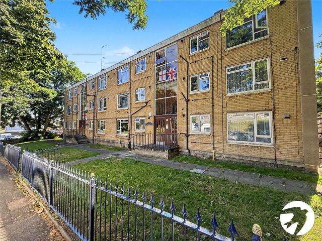 Flat for sale in Wayfield, Chatham