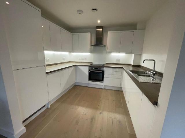 Flat for sale in South Ashford, Bridgefield