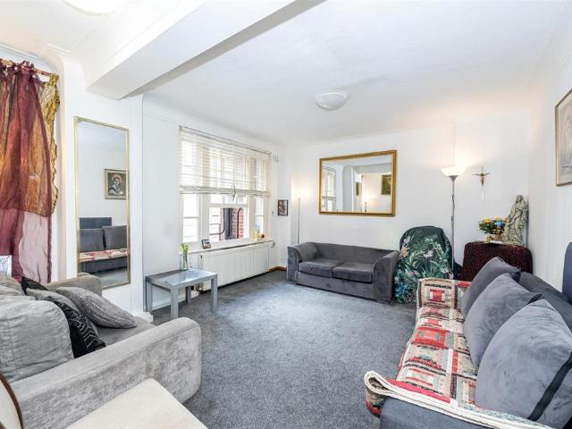 Flat for sale in Marylebone, Isle Of Man