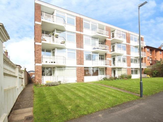 Flat for sale in Sydenham, Green Close