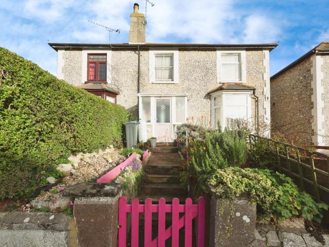 Flat for sale in Lowtherville, Ventnor