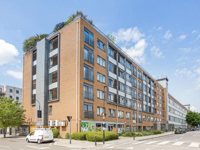 Flat for sale in Greater London