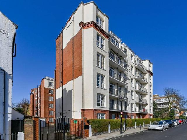 Flat for sale in St. John's Wood, Isle Of Man