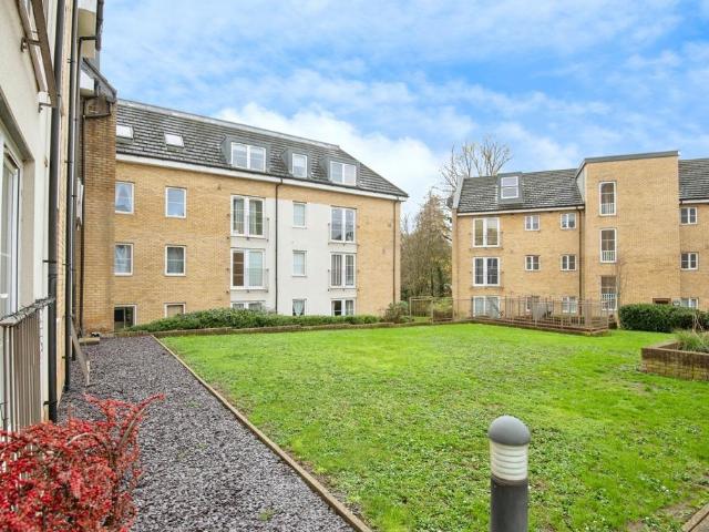 Flat for sale in King's Walden, Hertfordshire