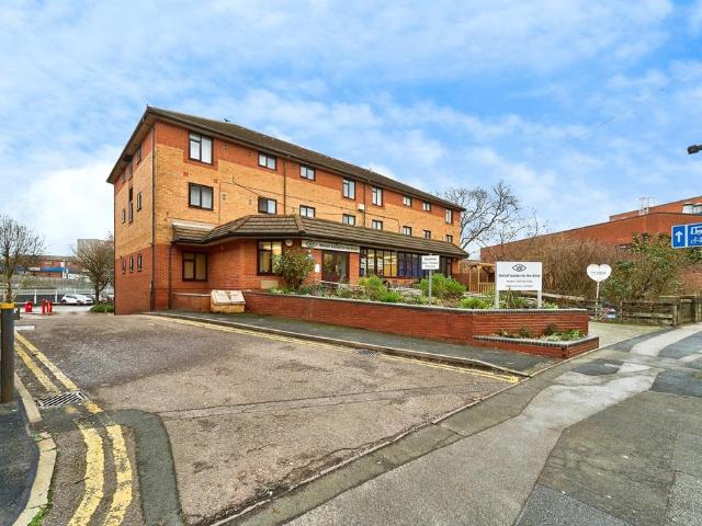 Flat for sale in West Midlands
