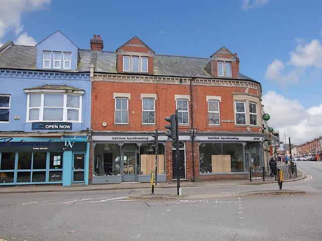 Flat for sale in Phippsville, Northampton