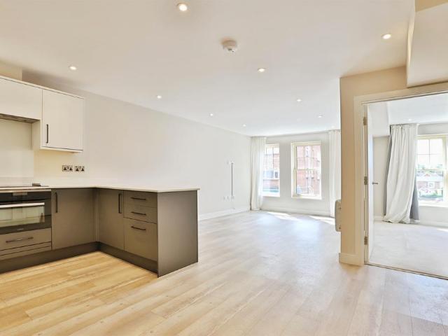 Flat for sale in Parkstone, Poole