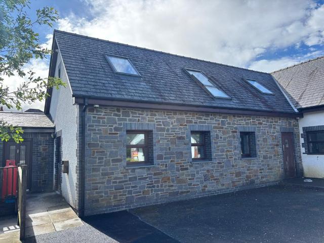 Flat for sale in Ystrad Fflur, Ystradmeurig