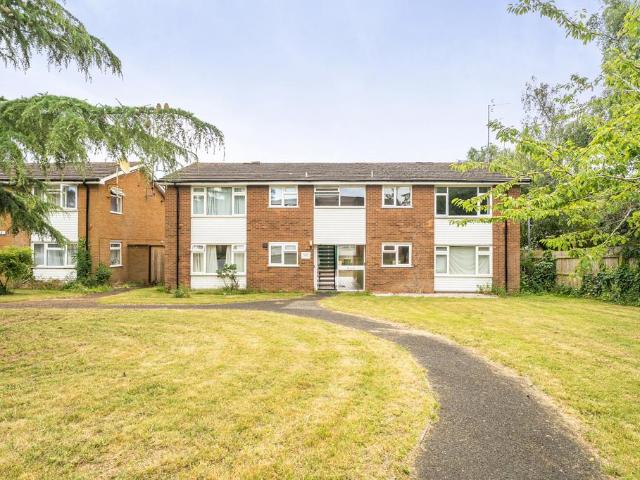 Flat for sale in Stratford-upon-Avon, Alderminster