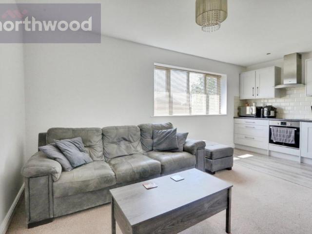 Flat for sale in High Field, York